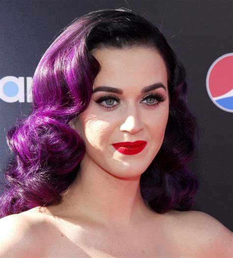 11 Famous Actresses With Purple Hair (2024 List)